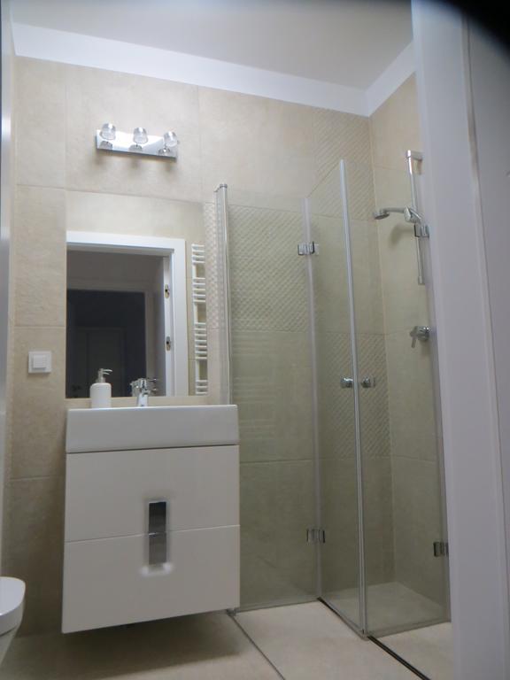 Poznan Black Red Apartment Εξωτερικό φωτογραφία